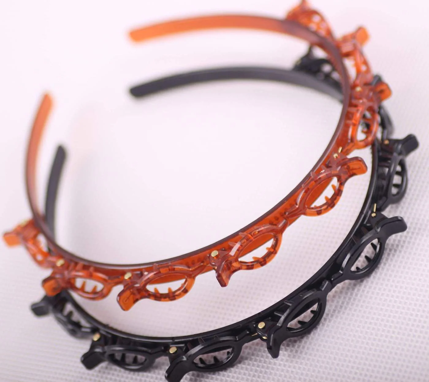 BraidedGlow™ Geflochtenes Stirnband – Stilvoller Halt mit unsichtbaren Klammern für jeden Tag | 1+3 GRATIS - Image 7