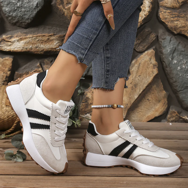 Nina – Casual Sneaker mit 4 cm Absatz und Retro-Stil - Image 11