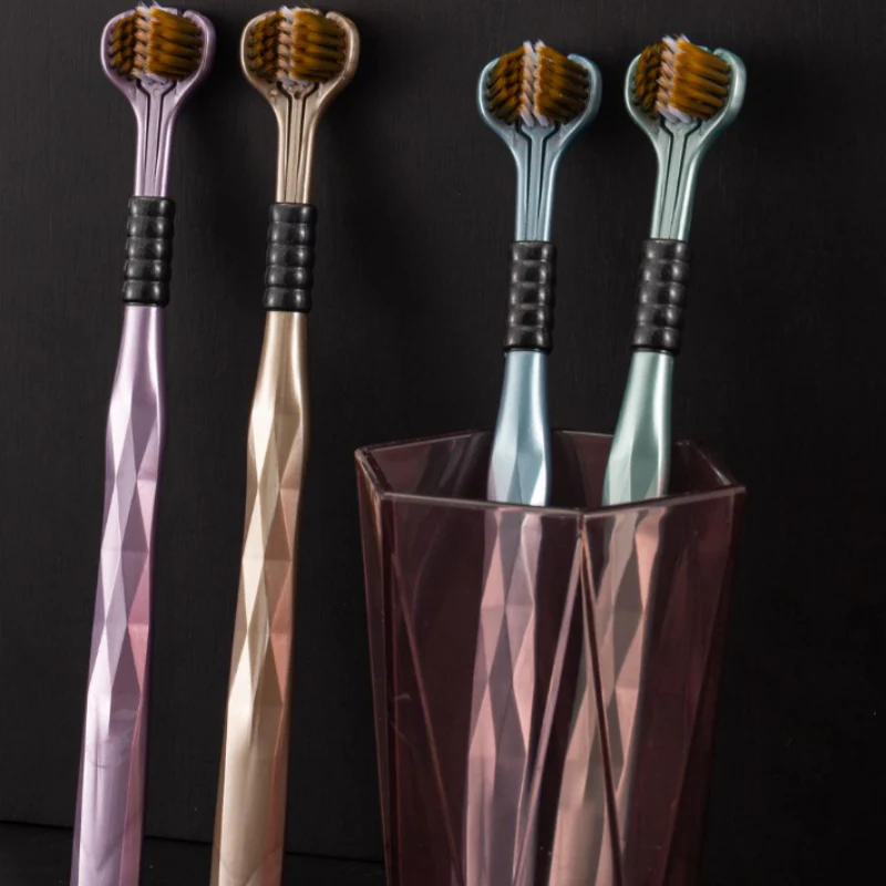 TriBrush™ – Dreikopf-Zahnbürste für 360°-Reinigung - Image 4
