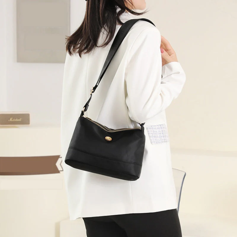 UrbanEase – Minimalistische Nylon-Umhängetasche | 50% RABATT - Image 4